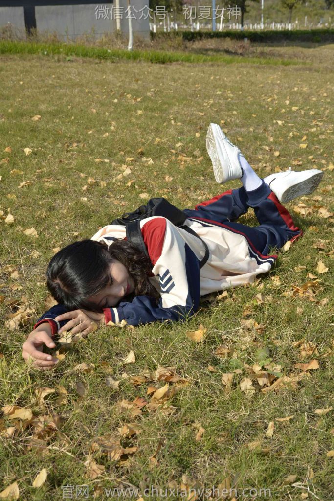 初夏女神 NO.125 點點 英倫風校服[140P/1V/3.50GB]插圖