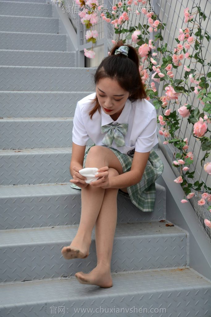 初夏女神 NO.134 依依 JK清風(fēng)[120P/1V/2.99GB]插圖