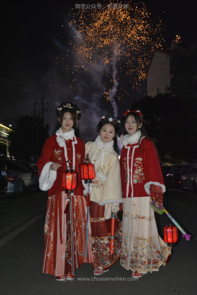 初夏女神 NO.149 雙雙&秀秀&情情 新年快樂[110P/1V/3.06GB]插圖