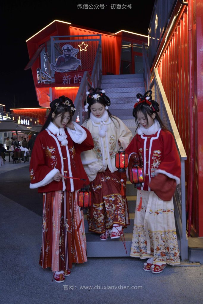 初夏女神 NO.149 雙雙&秀秀&情情 新年快樂[110P/1V/3.06GB]插圖3