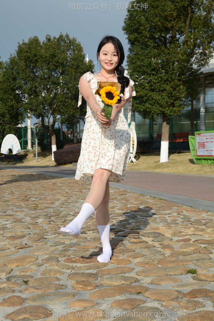 初夏女神 NO.159 雙雙 迎春碎花裙[140P/1V/5.68GB]插圖