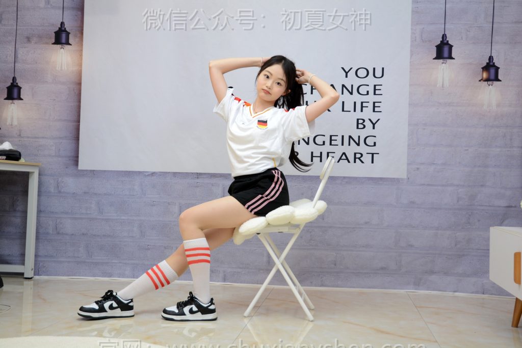 初夏女神 NO.231 雙雙 德系球服[150P/1V/6.37GB]插圖2