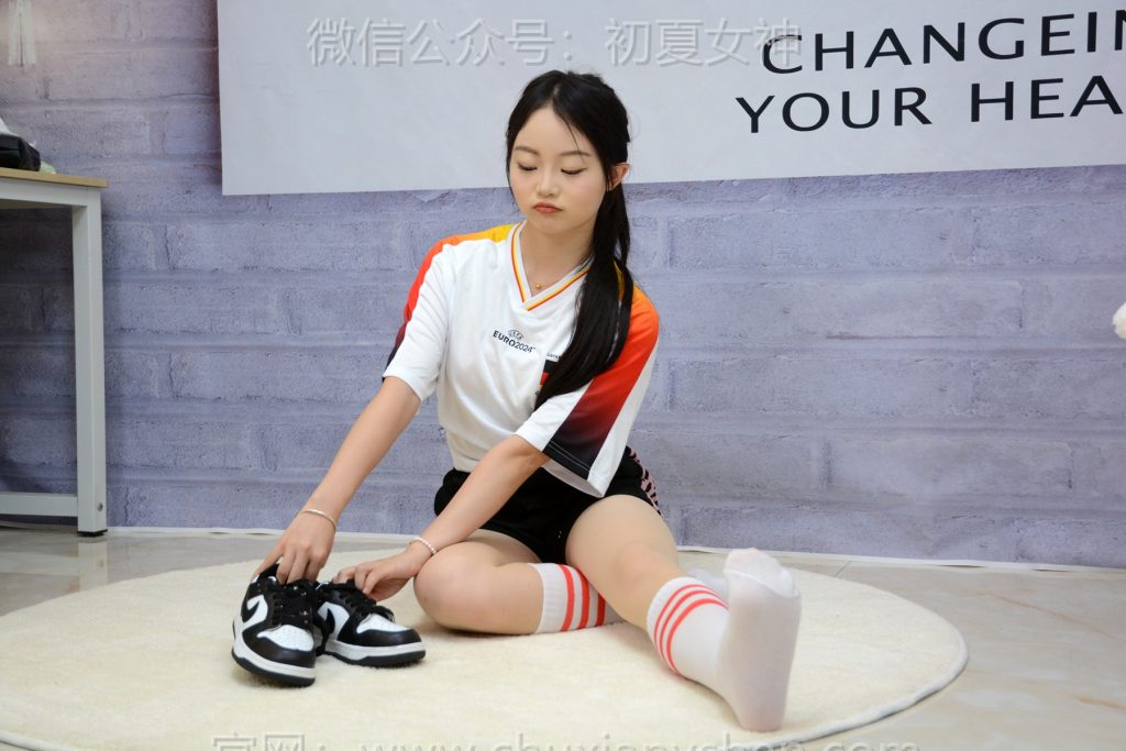 初夏女神 NO.231 雙雙 德系球服[150P/1V/6.37GB]插圖3