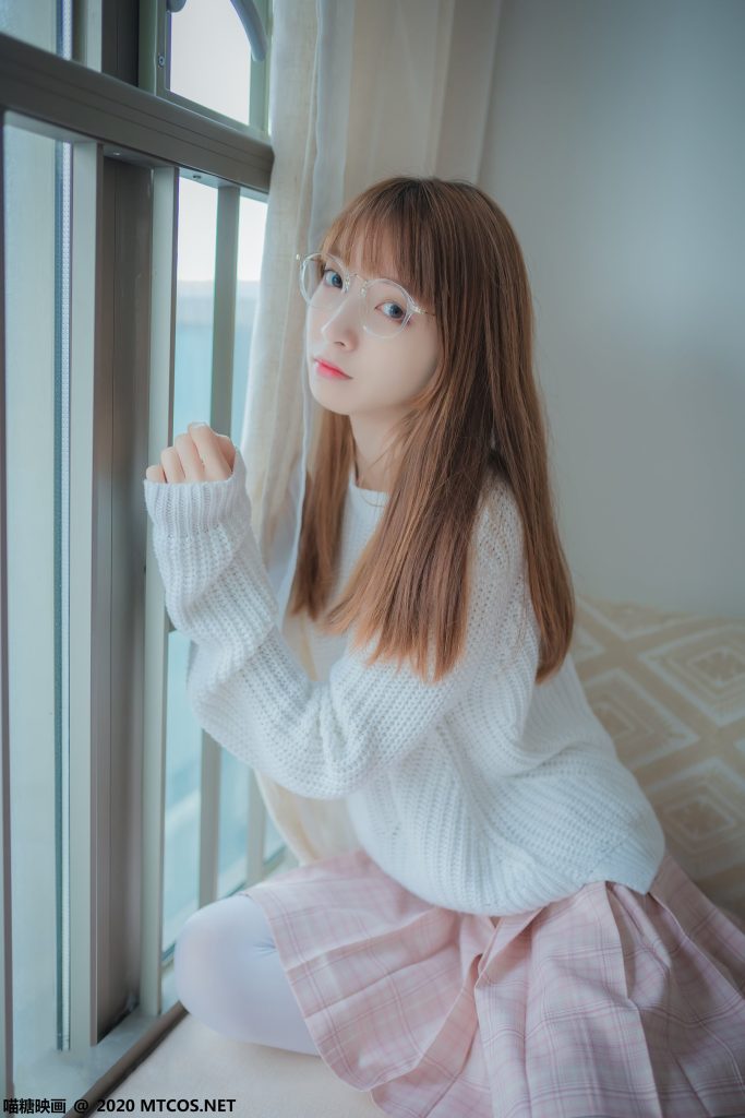 喵糖映畫 VOL.077 粉格裙的眼鏡娘 [44P/414MB]插圖3