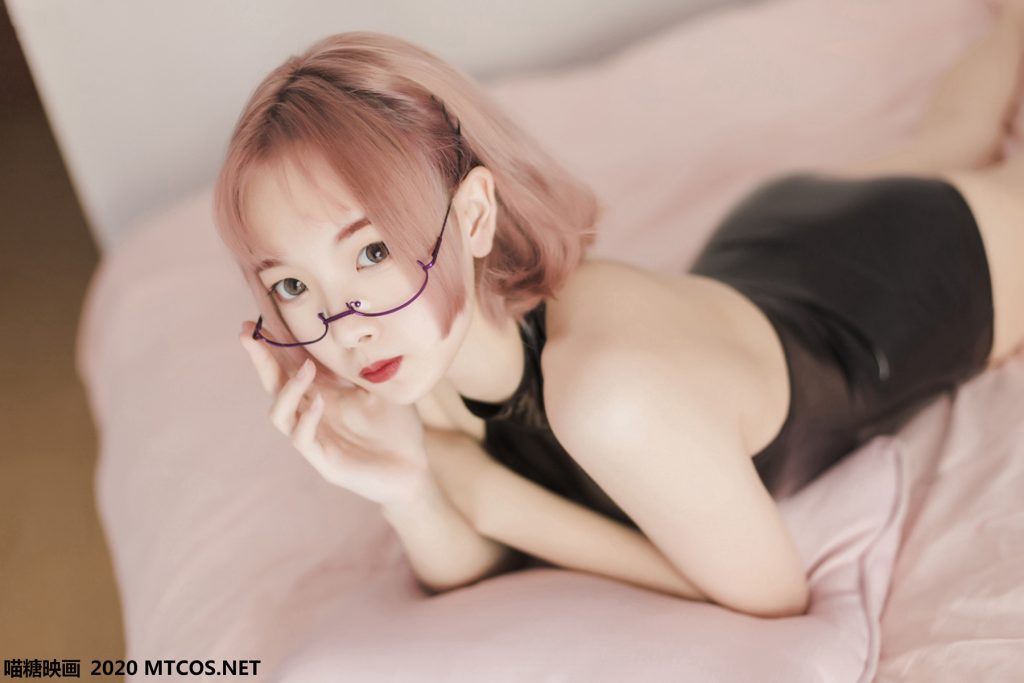 喵糖映畫 VOL.110 長腿眼鏡娘[43P/210M]插圖3
