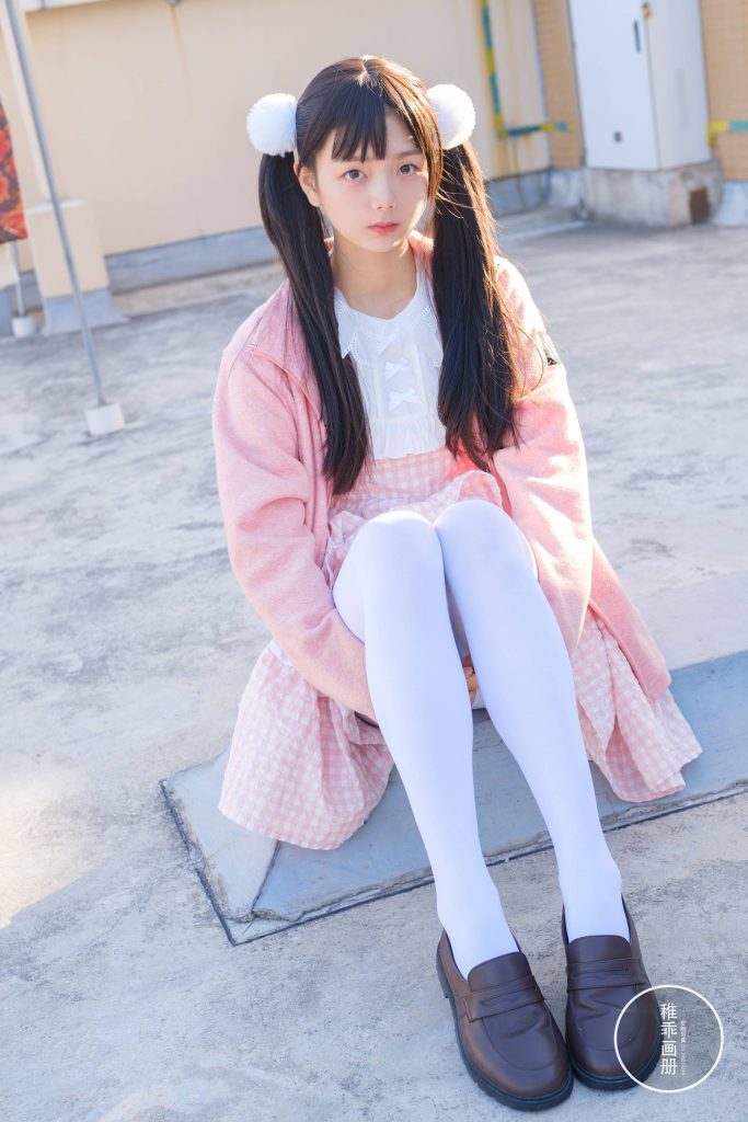 柴系小乖(稚乖畫冊) NO.003 – 夜夜 天臺粉裙[82P/0.98GB]插圖1