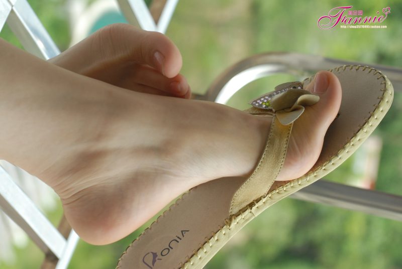 Fannie芬妮每足園 No.371 秋日蝶舞 [33P/101MB]-無料攝影圈