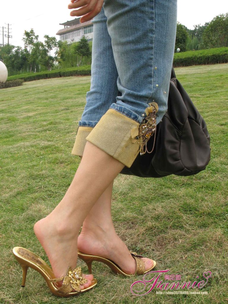 Fannie芬妮每足園 No.381 秋意濃系列-金色涼拖[37P/109MB]插圖3