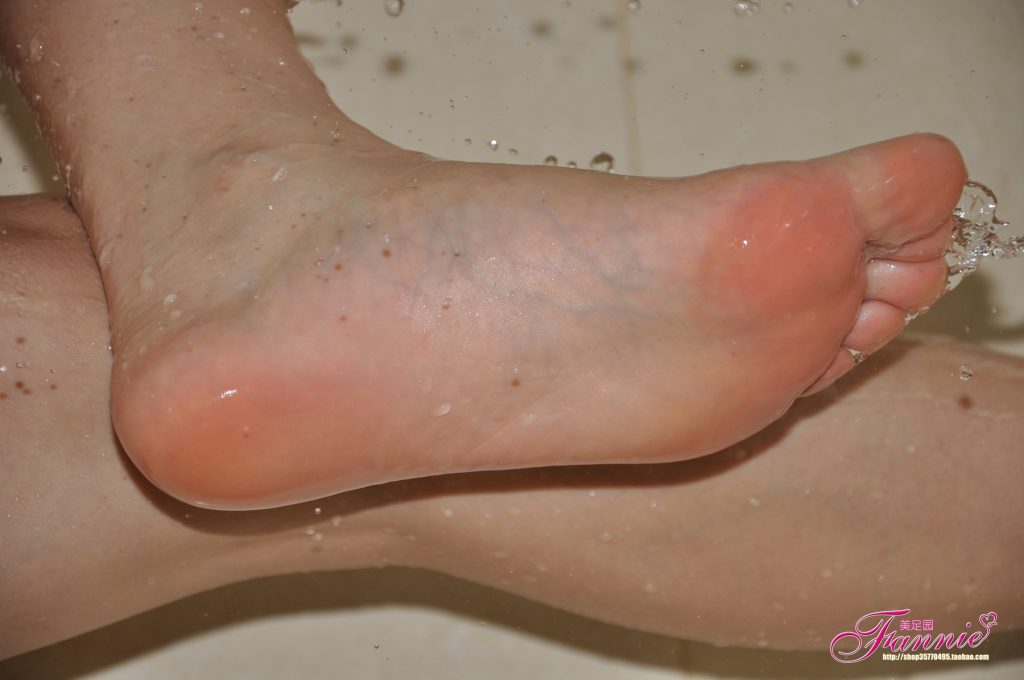 Fannie芬妮每足園 No.414 水歌[32P/81MB]插圖3