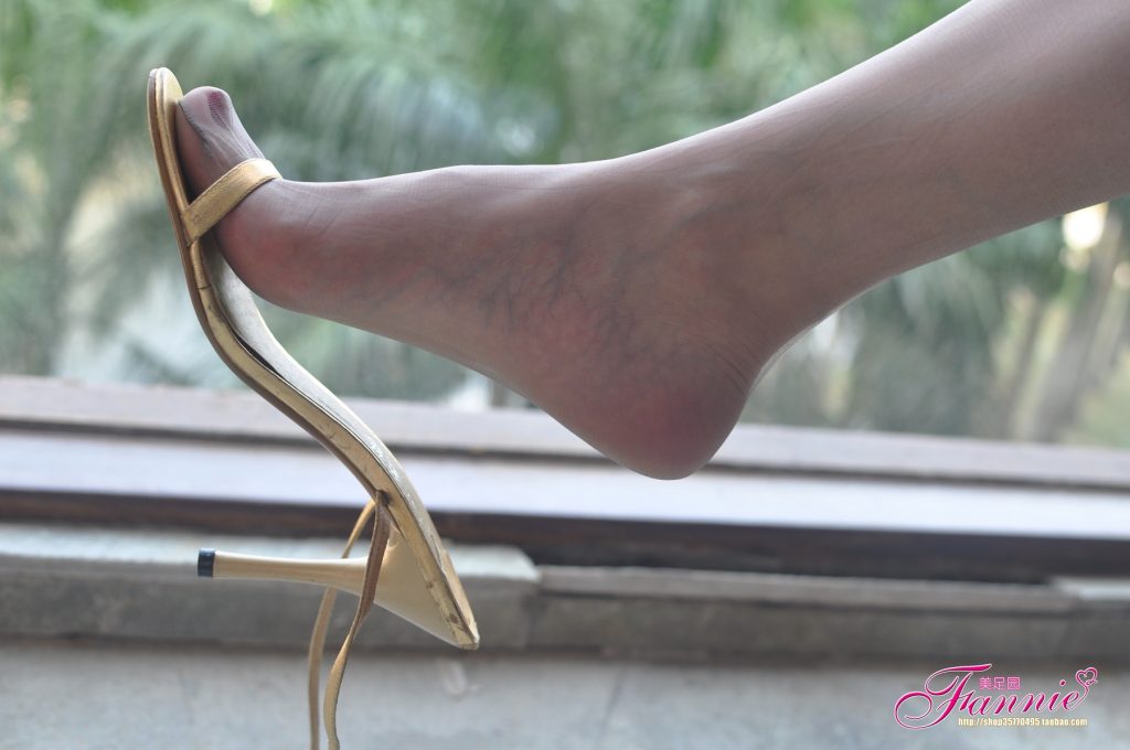 Fannie芬妮每足園 No.479 夏日的天堂 金色旋律灰絲[72P/186MB]插圖3