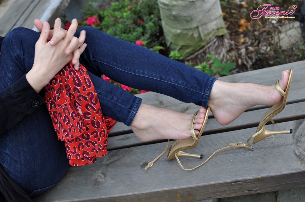 Fannie芬妮每足園 No.513 心緒盈秋 裸足高跟2[59P/168MB]插圖3