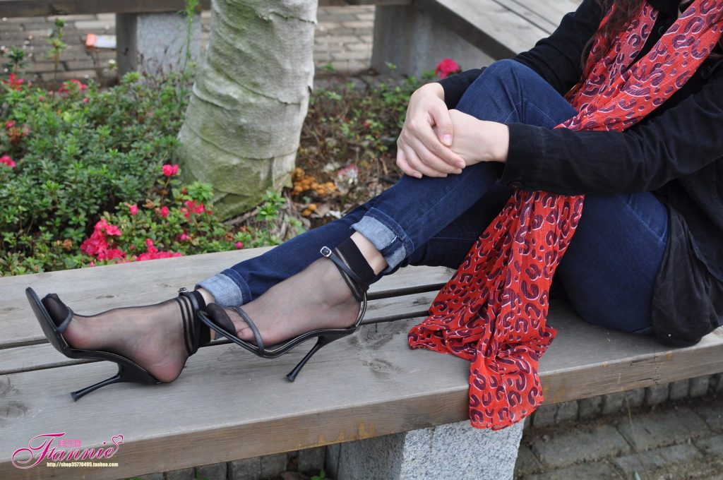 Fannie芬妮每足園 No.522 心緒盈秋 黑絲[61P/176MB]插圖3