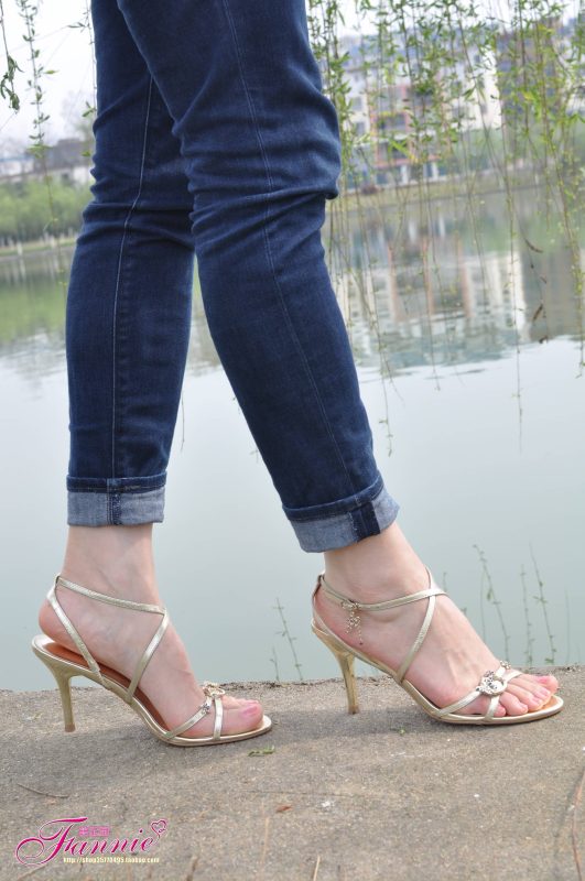 Fannie芬妮每足園 No.543 楊柳弄春柔 金色旋律[61P/170MB]-無料攝影圈