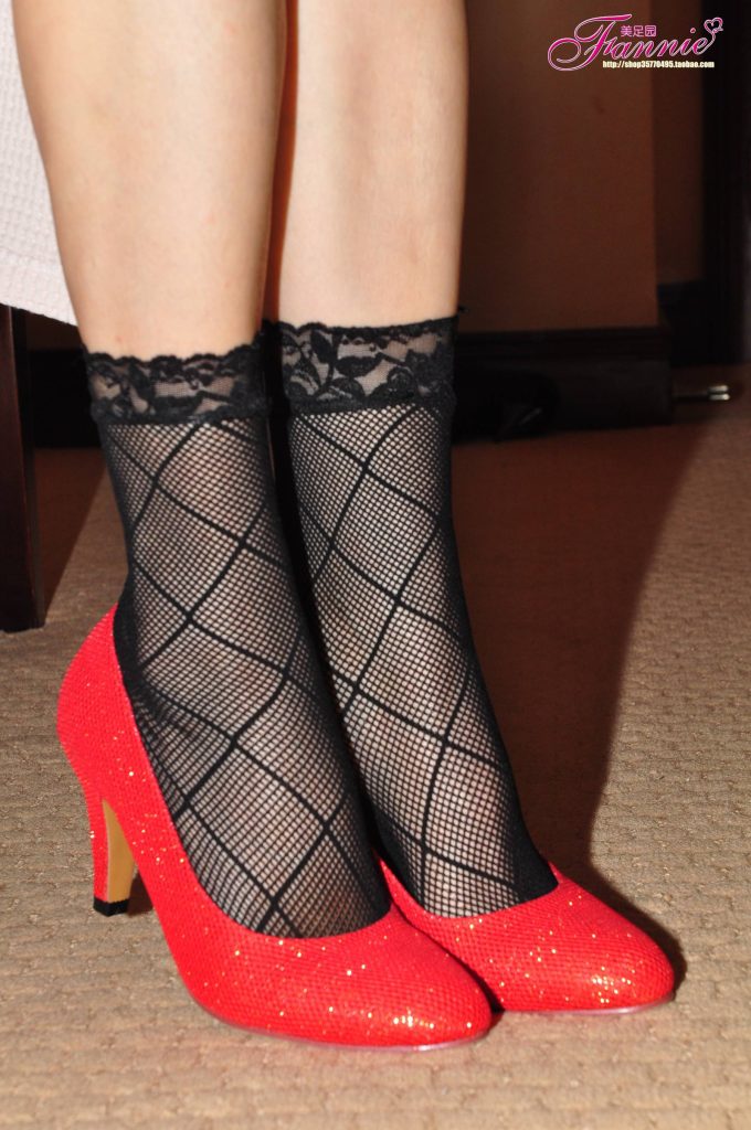 Fannie芬妮每足園 No.571 一雙紅舞鞋 黑絲[54P/136MB]插圖