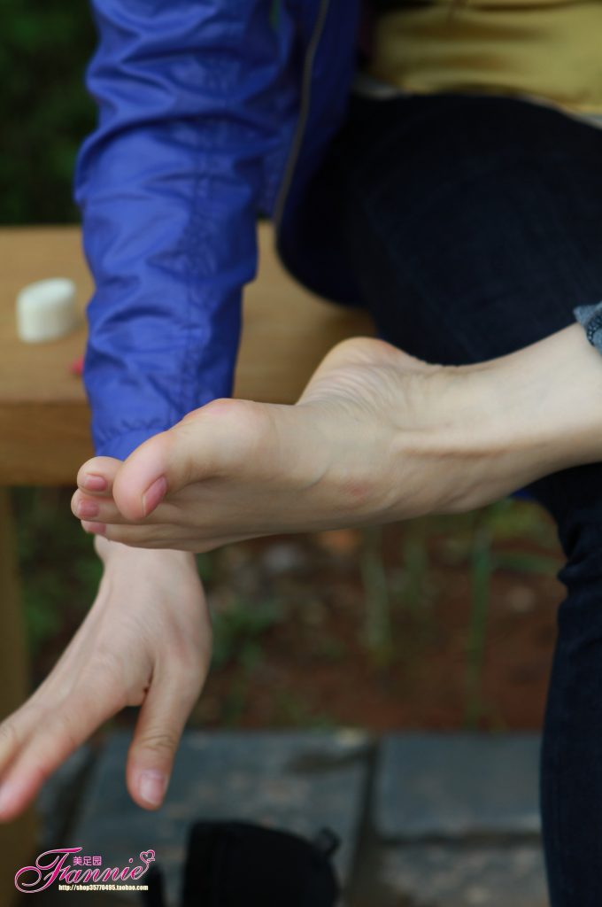 Fannie芬妮每足園 No.592 在水一方4[46P/144MB]插圖1