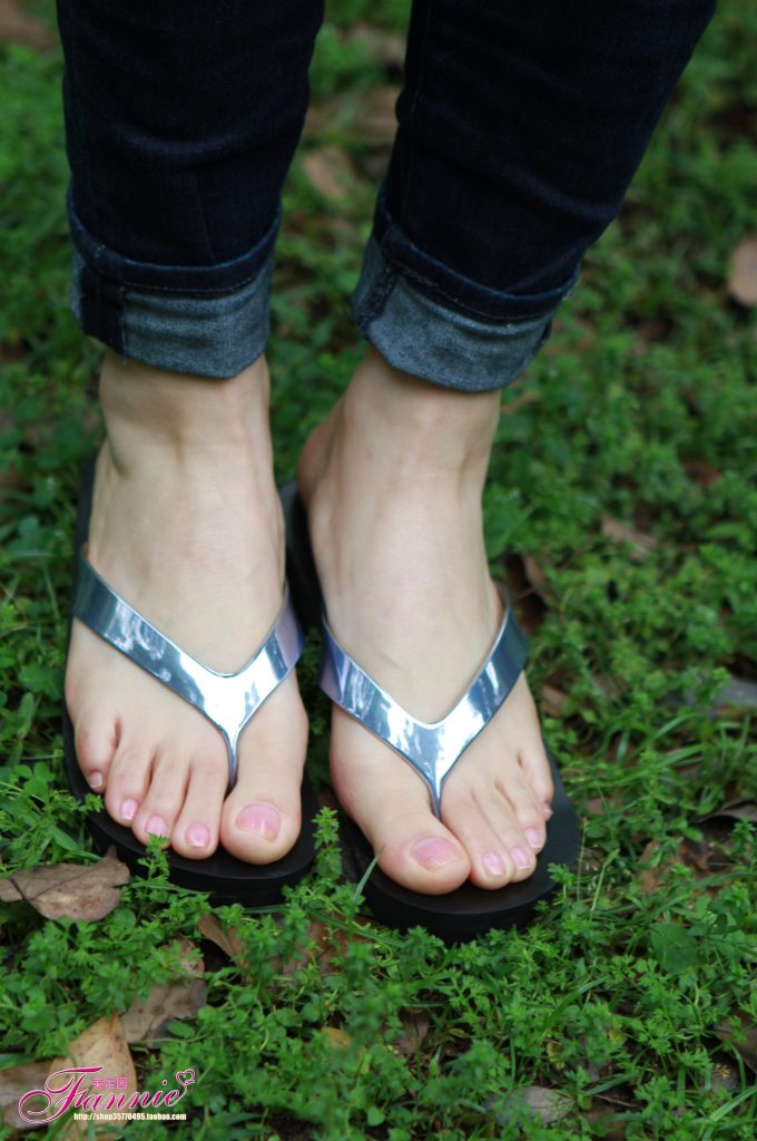 Fannie芬妮每足園 No.594 在水一方6[49P/147MB]插圖