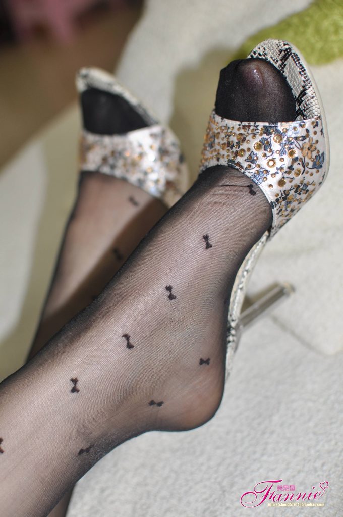 Fannie芬妮每足園 No.596 早春二月 純黑絲涼拖[85P/248MB]插圖1