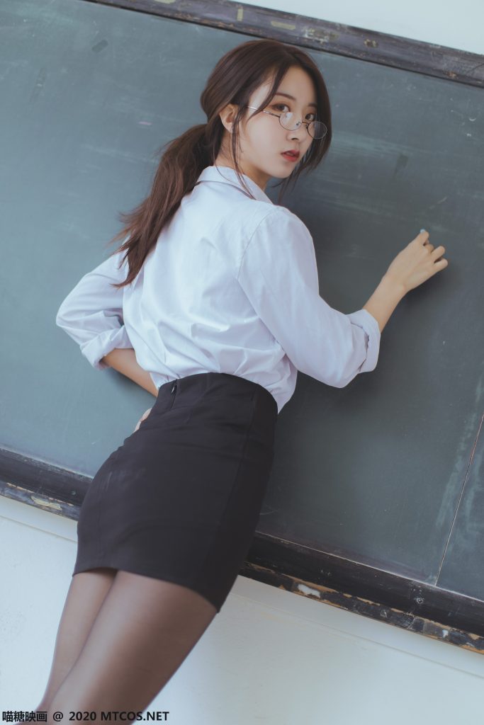 喵糖映畫 VOL.282 OL黑絲教師制服 [29P/217MB]插圖2