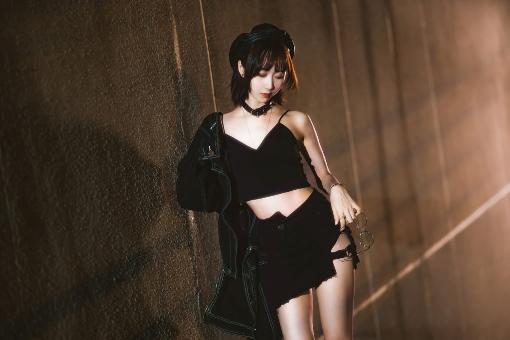 [喵糖映畫(huà)]VOL.362  戶外短裙 [30P/1.02GB]插圖2