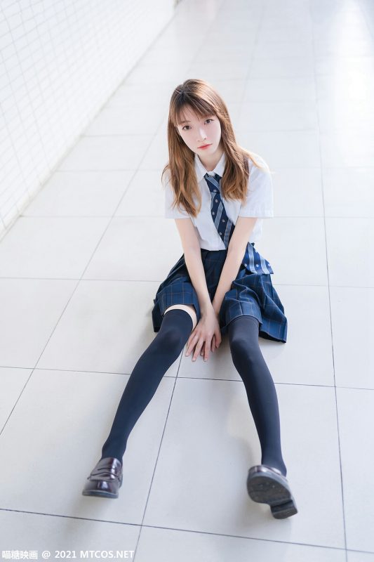 [喵糖映畫]VOL.376 芊芊細(xì)腿 [47P/80.9MB]-無料攝影圈