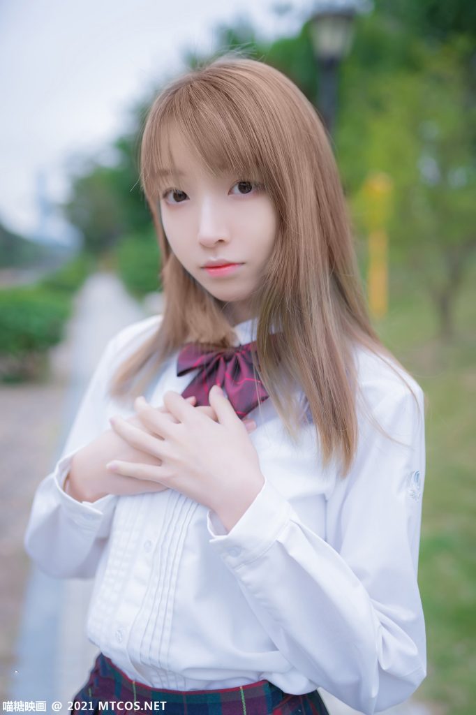 [喵糖映畫(huà)]VOL.388 戶外黑絲制服 [38P/108MB]插圖1