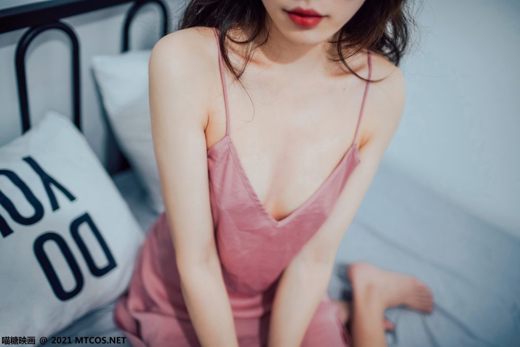 [喵糖映畫(huà)]VOL.408 粉色吊帶睡衣 [21P/151MB]插圖3