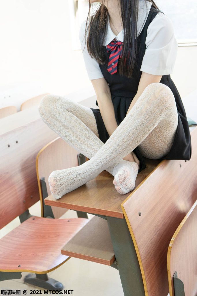 [喵糖映畫]VOL.413 教室學(xué)妹 [39P/337MB]插圖3