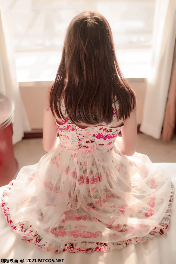 [喵糖映畫]VOL.417 草莓裙子 [27P/199MB]插圖1