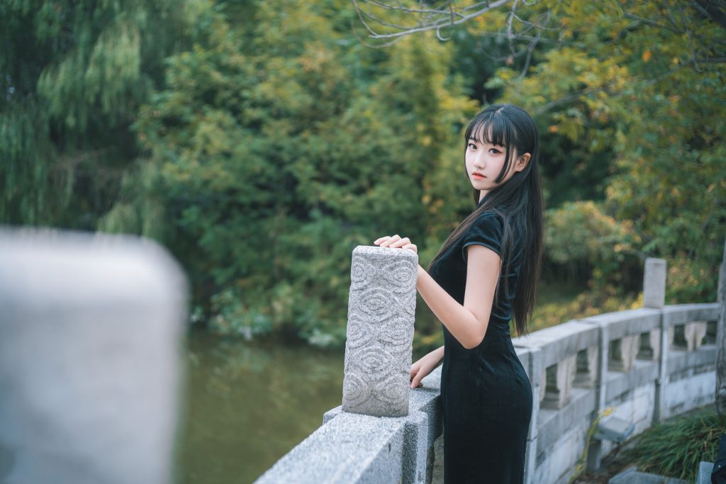 [喵糖映畫]VOL.461 黑絲旗袍園游 [36P/244MB]插圖2