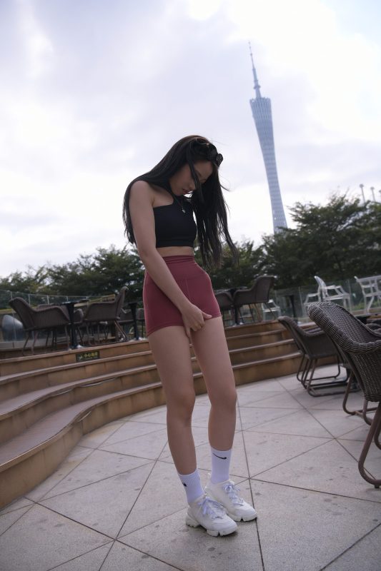 精選街拍 No.251 性感迷人的緊身熱褲少婦（四） [100P/136MB]-無料攝影圈