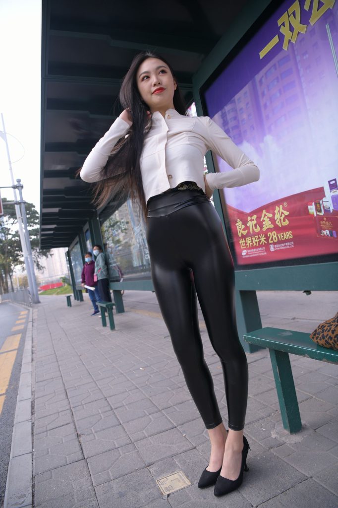 精選街拍 No.268 油亮的黑皮褲極品熟女（十三） [89P/131M]插圖3