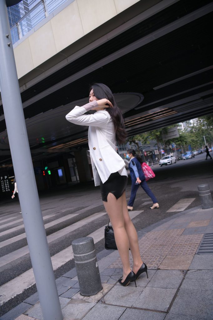 精選街拍 No.271 那個(gè)女人 3 [113P/90M]插圖2