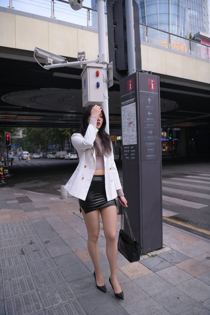 精選街拍 No.272 那個(gè)女人 4 [106P/83M]插圖2