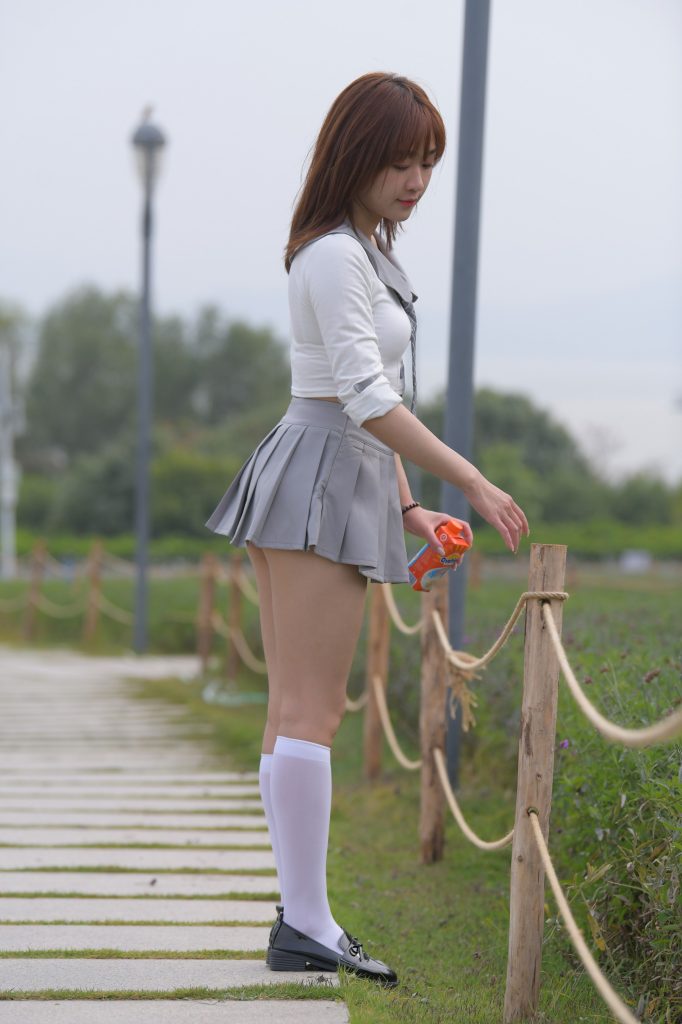 精選街拍 No.274 性感動(dòng)人的小百褶裙美女（二） [100P/94M]插圖1