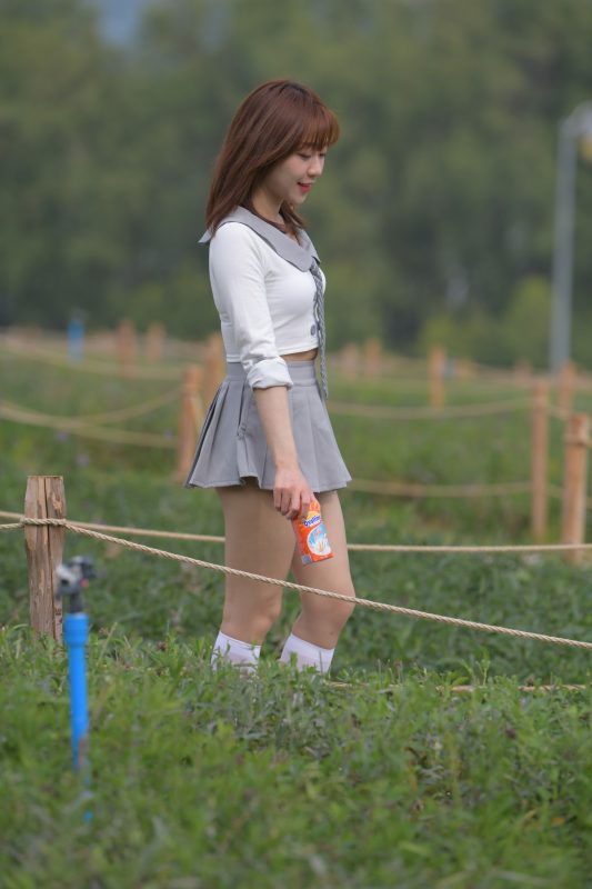 精選街拍 No.278 性感動(dòng)人的小百褶裙美女（六） [100P/85M]-無(wú)料攝影圈