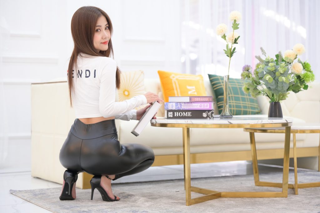 精選街拍 No.287 黑色皮褲性感美女（六） [37P/38M]插圖2