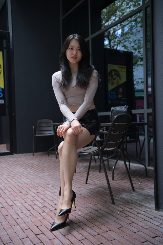 精選街拍 No.302 那個(gè)女人 13 [98P/77M]插圖