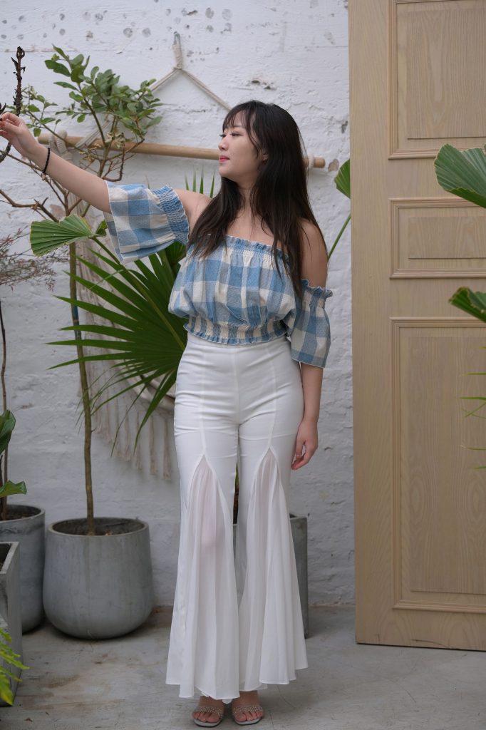 精選街拍 No.329 性感白褲圓潤美臀氣質(zhì)少婦（七） [80P/82M]插圖