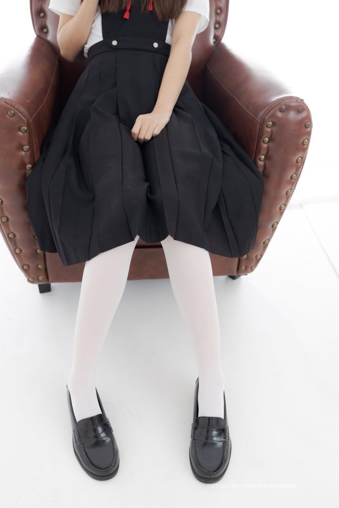 [緊急企劃]NO.011 出境妹子：一只喵喵梓 [108P/1V/1.42G]插圖2