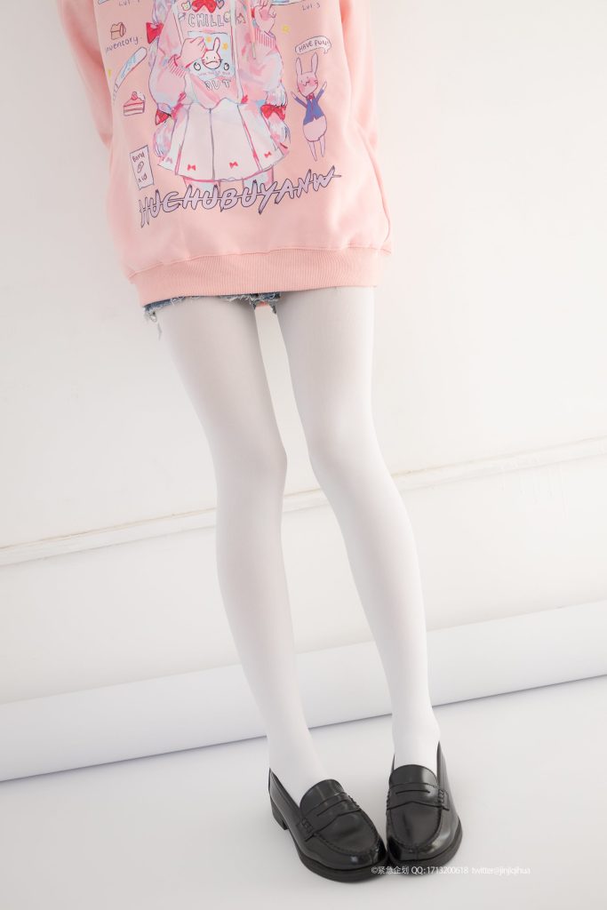 [緊急企劃]NO.012 出境妹子：一只喵喵梓 [98P/1V/1.19G]插圖