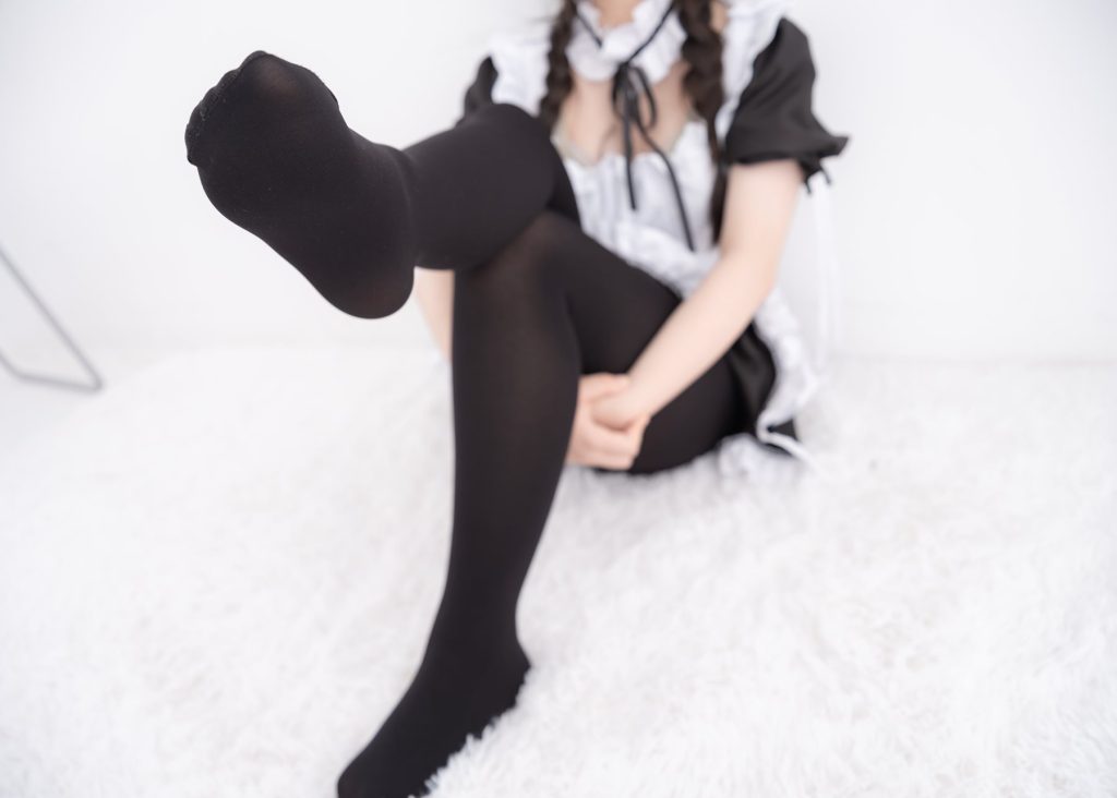 [緊急企劃]內(nèi)部定制 奶昔 黑絲女仆[49P/782MB]插圖1