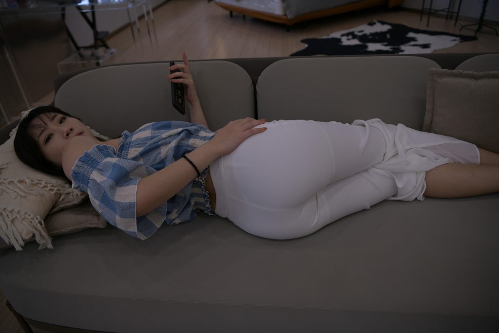 精選街拍 No.342 性感白褲圓潤(rùn)美臀氣質(zhì)少婦（九） [80P/79M]插圖1