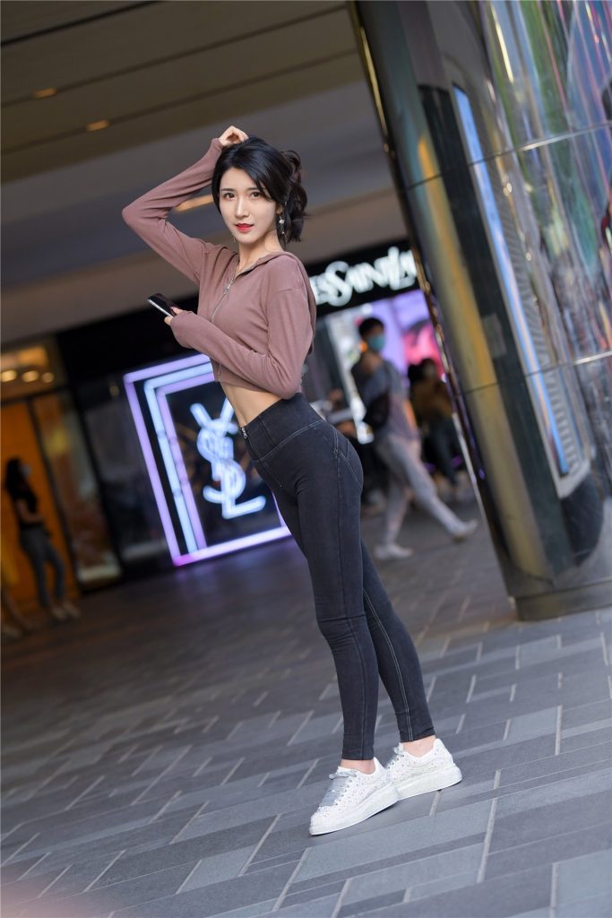 精選街拍 No.379 蜜桃緊牛小姐姐 [80P/39M]插圖3