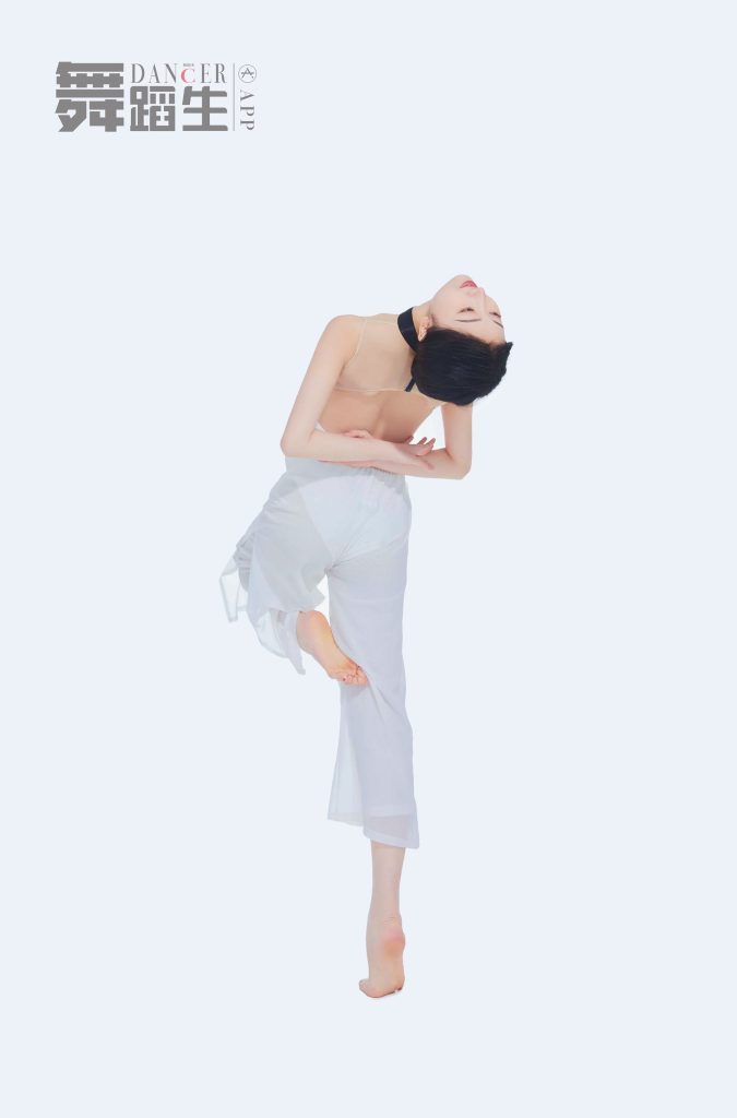 [GALLI嘉麗]舞蹈生日記 083 – 風(fēng)舞如蝶 薛慧 [42P/311MB]插圖1