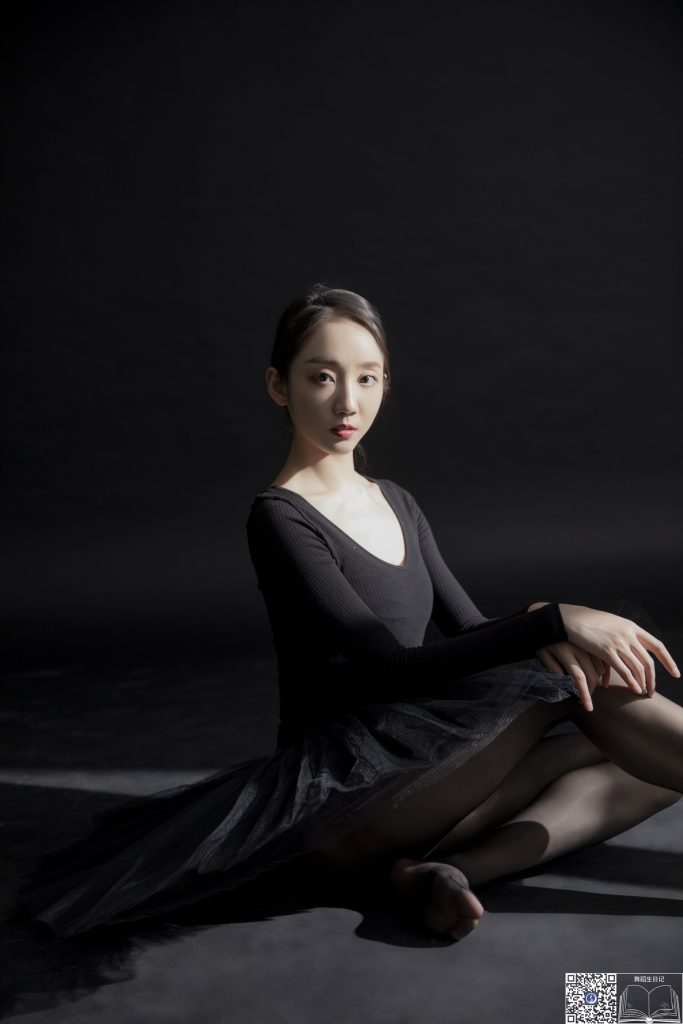 [GALLI嘉麗]舞蹈生日記 099 – 清清老師 [44P/335MB]插圖1