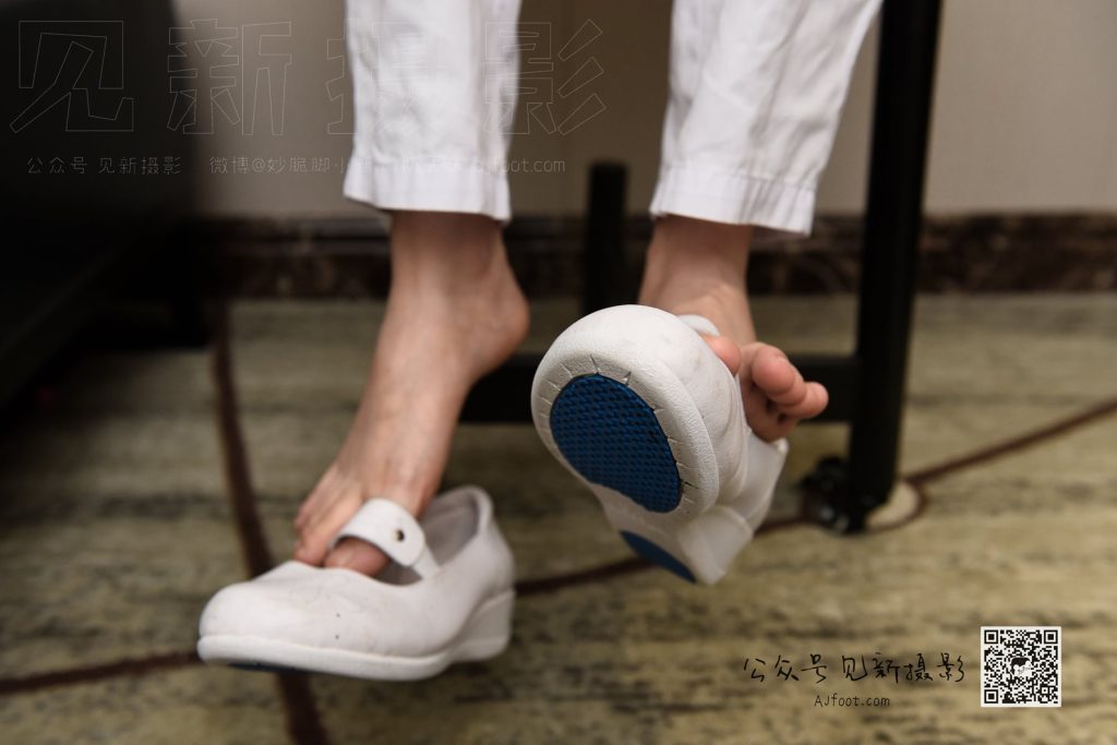 [見新攝影]NO.012 985醫(yī)科大學(xué)護(hù)理美女[131P/1V/2.18GB]插圖1