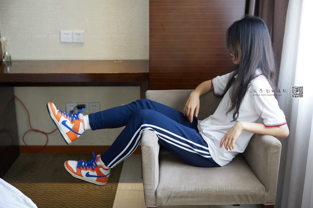 [見新攝影]NO.015 清純甜美校園風《多想回到那個夏天》[51P/1V/803MB]插圖2