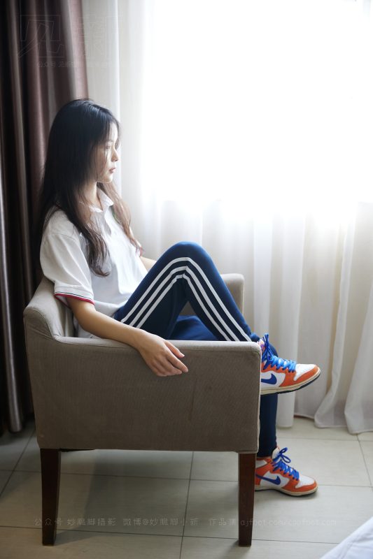 [見新攝影]NO.015 清純甜美校園風《多想回到那個夏天》[51P/1V/803MB]-無料攝影圈