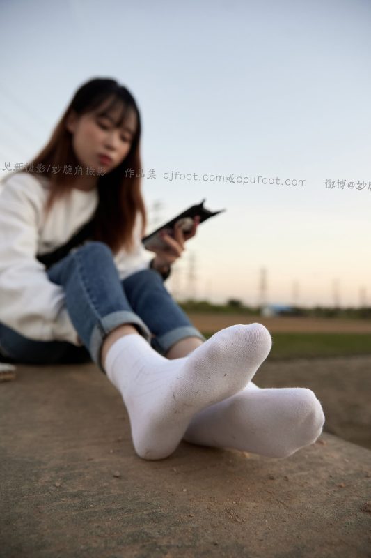 [見新攝影]NO.027 追趕落日余暉的逆光少女[133P/1V/949MB]-無料攝影圈