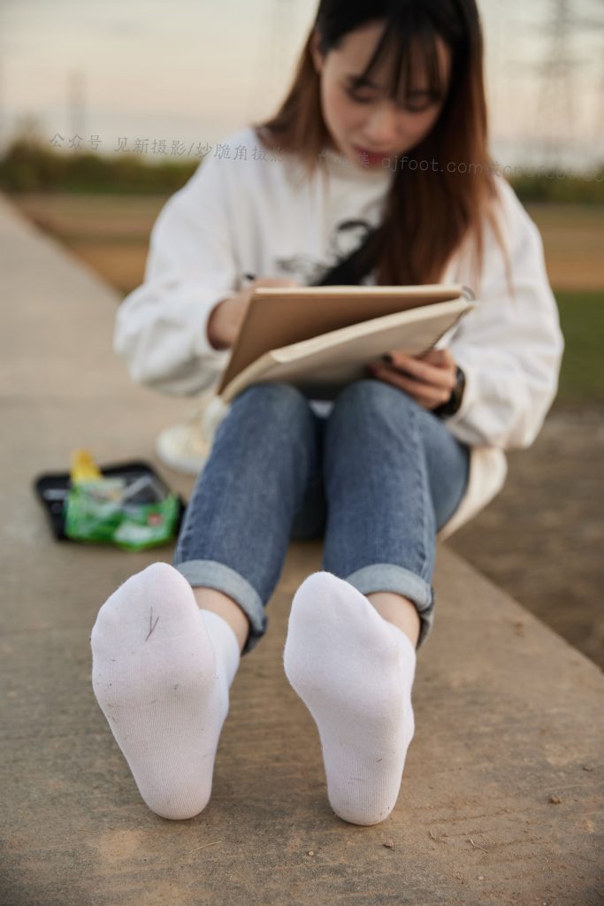 [見新攝影]NO.027 追趕落日余暉的逆光少女[133P/1V/949MB]插圖3